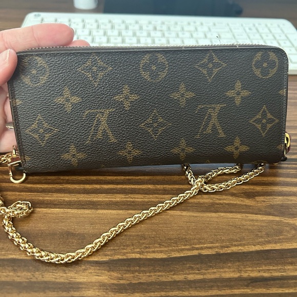 Louis Vuitton Alma bag and Clemence wallet - Picture 14 of 16